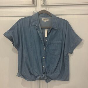 NWT Madewell button down shortsleeved denim top